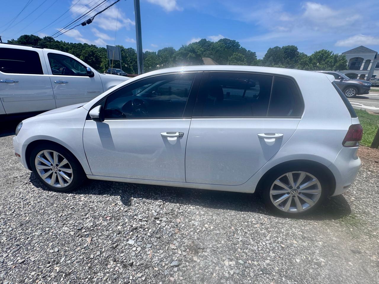 Volkswagen Golf 2.0L TDI w/Tech Package 4 Door 2013