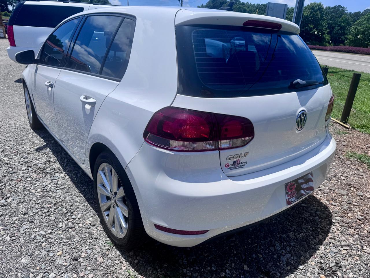 Volkswagen Golf 2.0L TDI w/Tech Package 4 Door 2013