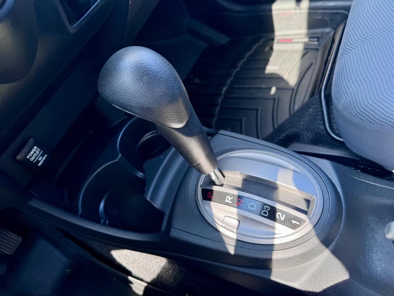 Honda Fit 5-Speed AT 2011