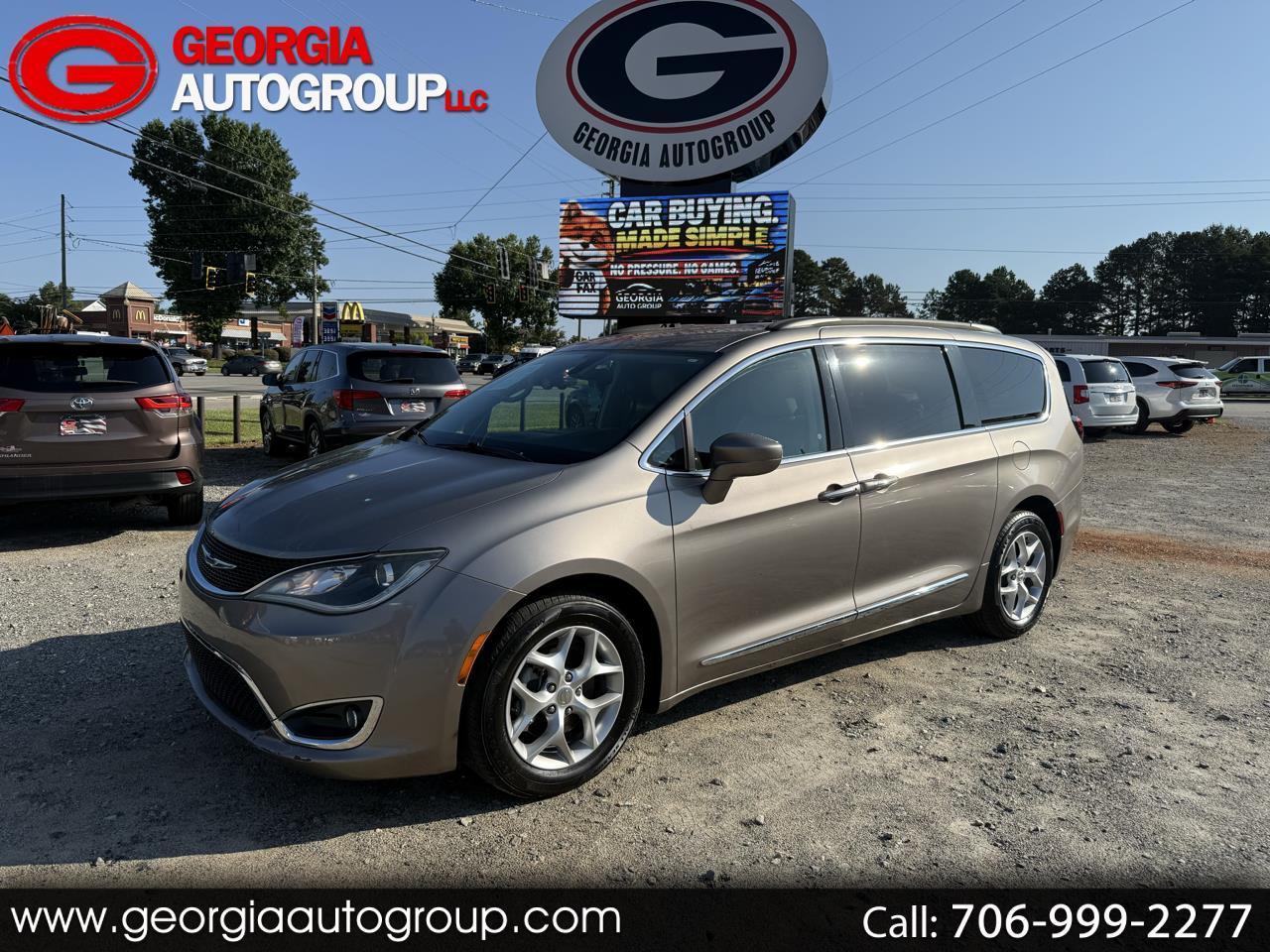 2017 Chrysler Pacifica Touring-L