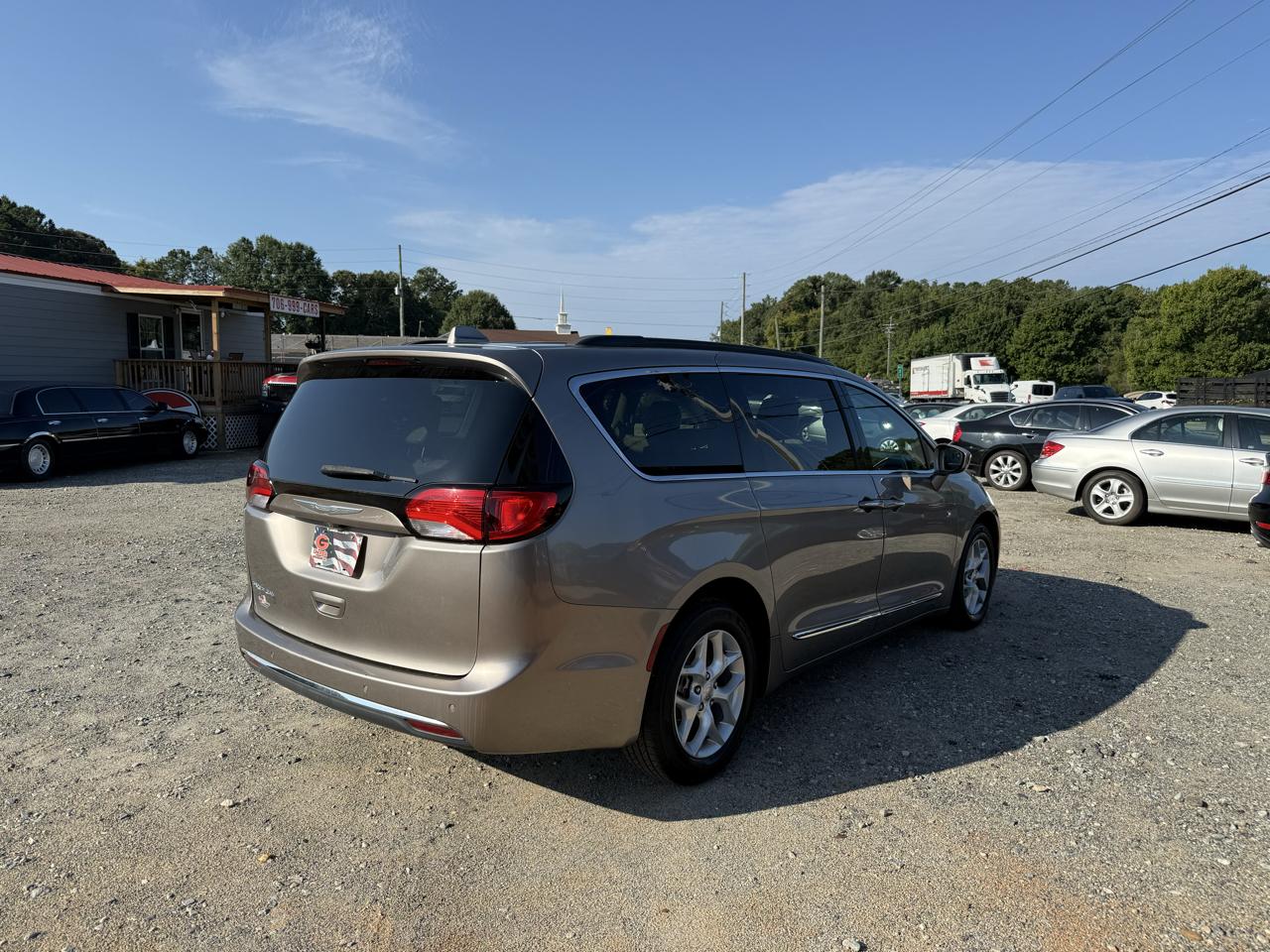 Chrysler Pacifica Touring-L 2017