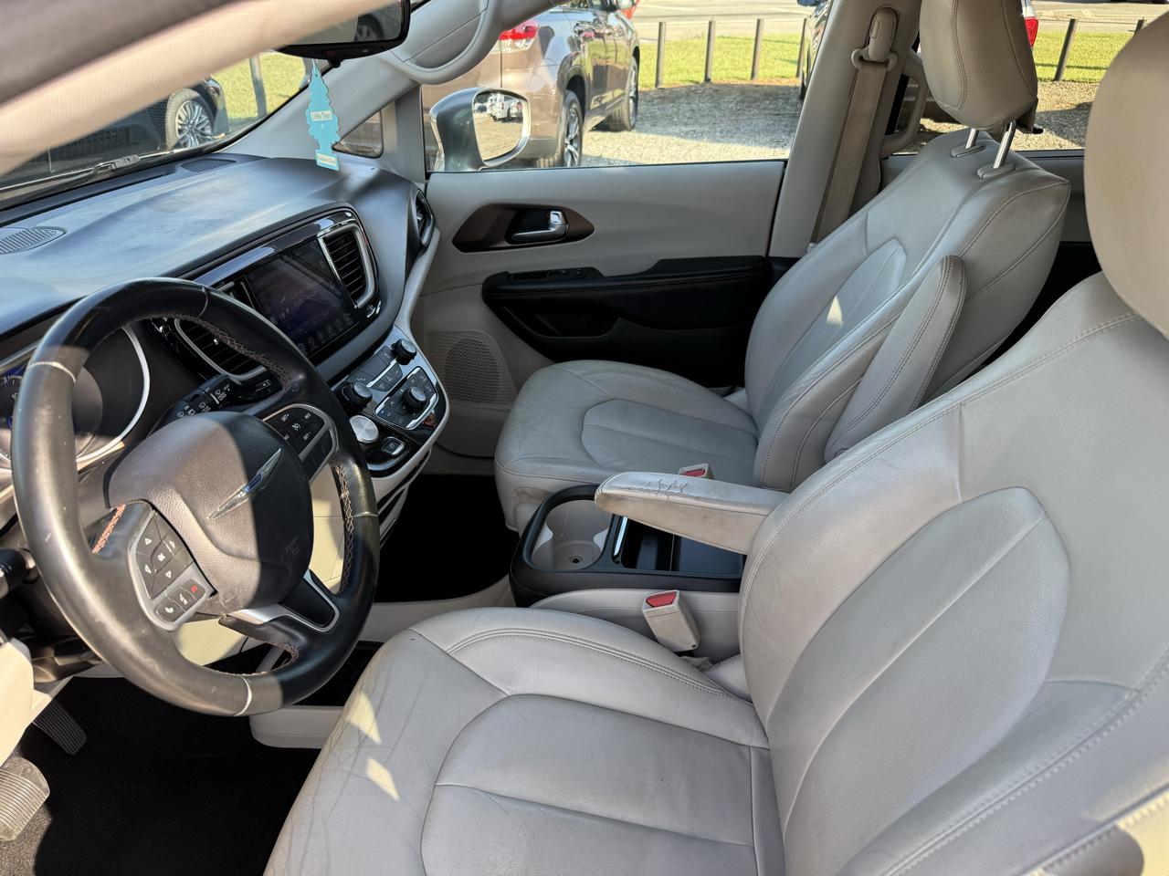 Chrysler Pacifica Touring-L 2017