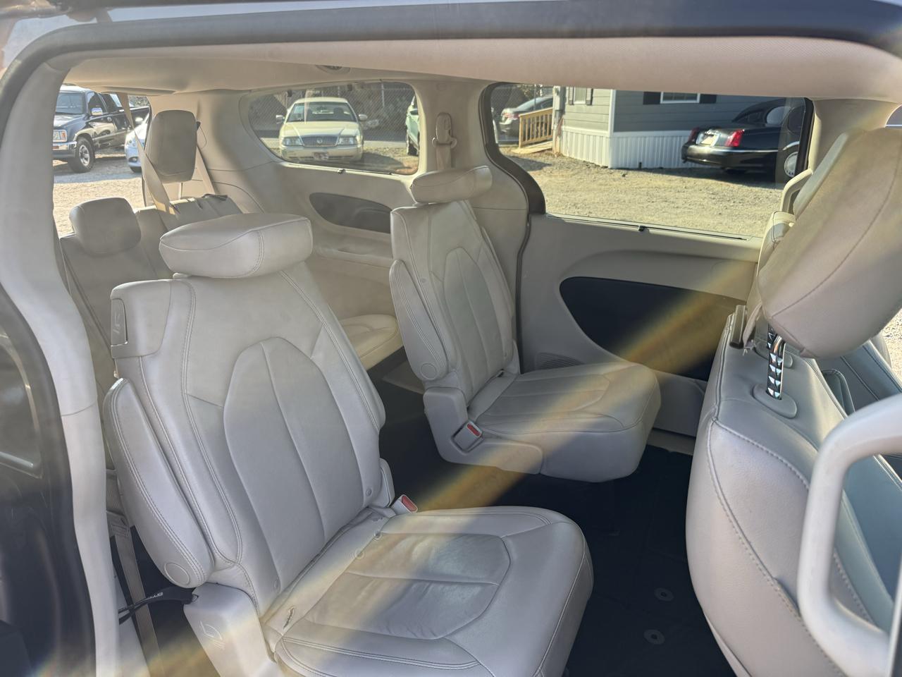 Chrysler Pacifica Touring-L 2017