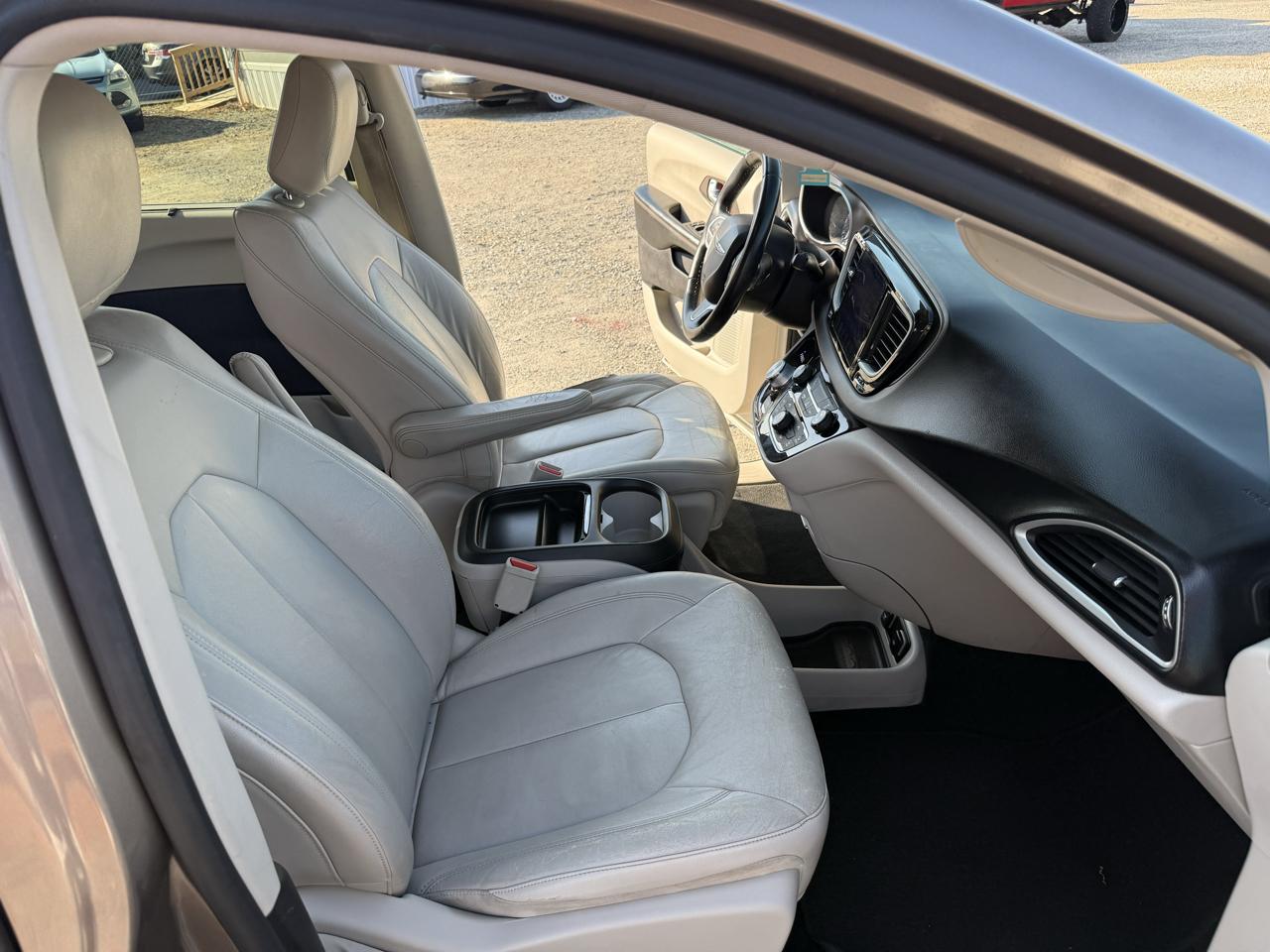 Chrysler Pacifica Touring-L 2017