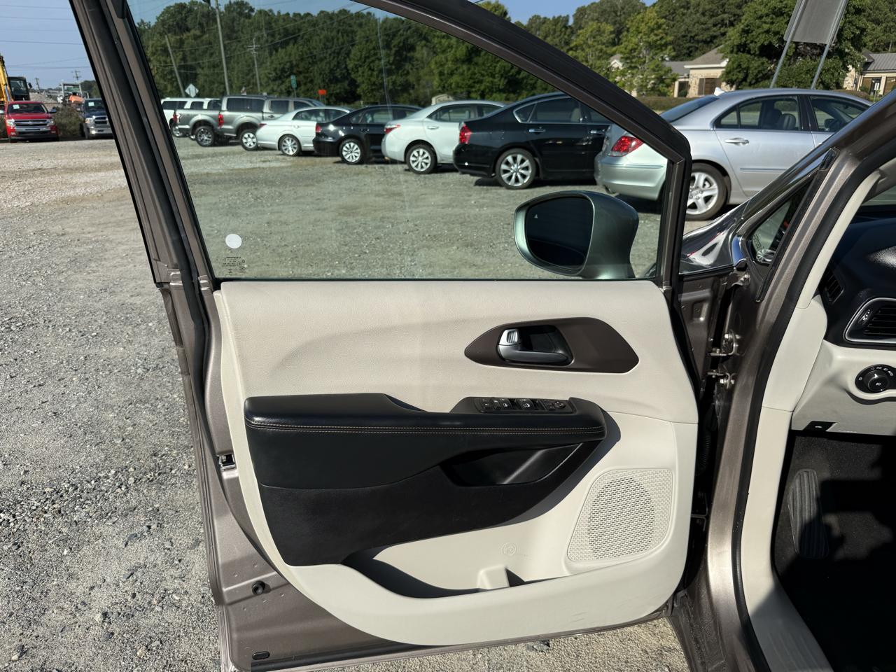 Chrysler Pacifica Touring-L 2017