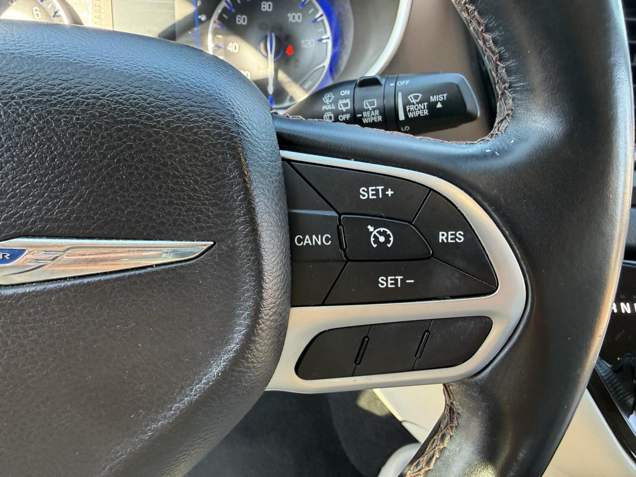 Chrysler Pacifica Touring-L 2017