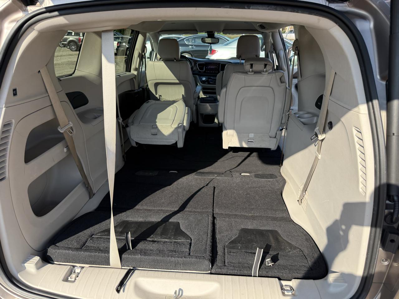 Chrysler Pacifica Touring-L 2017