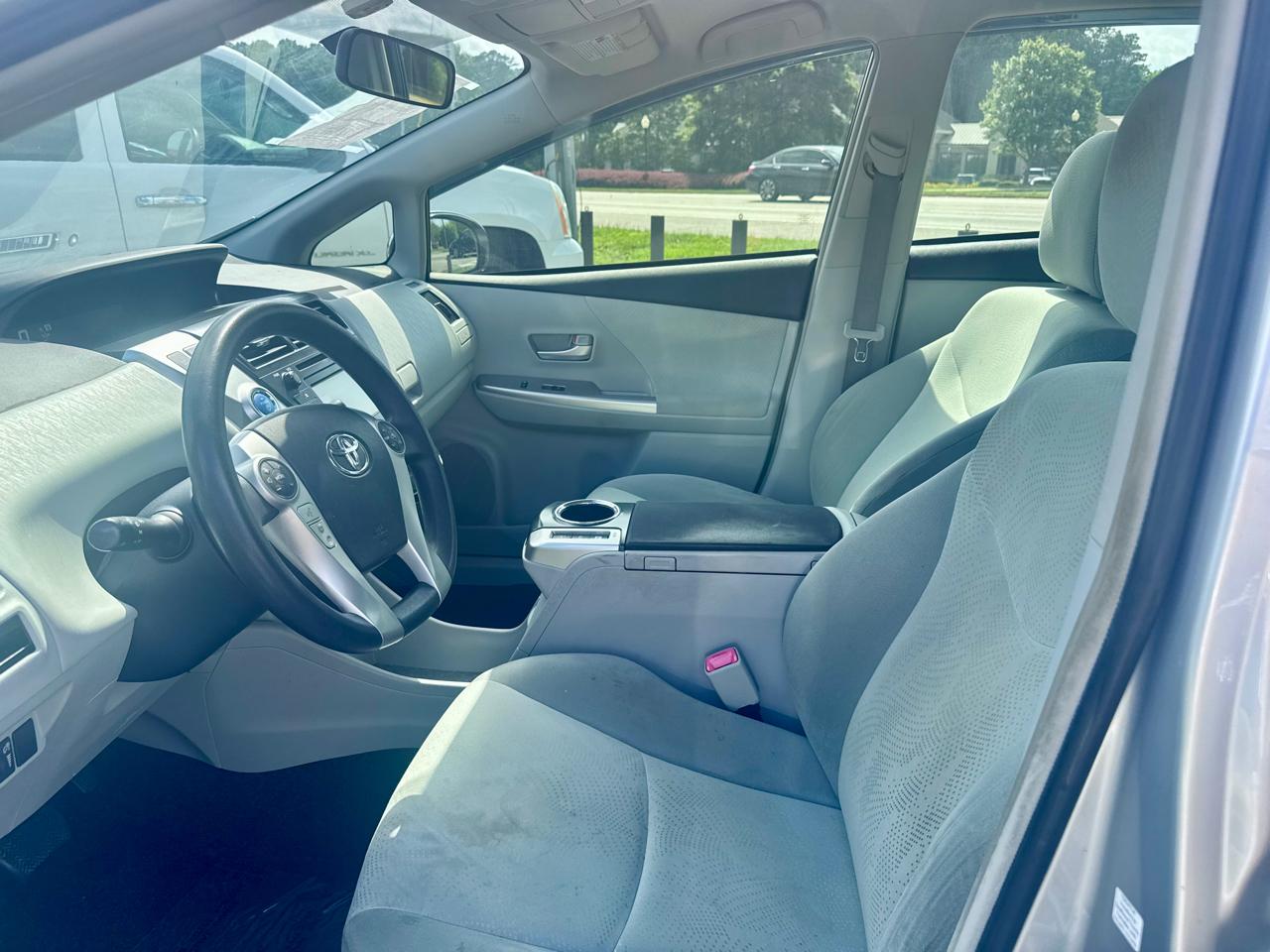 Toyota Prius V Three 2013