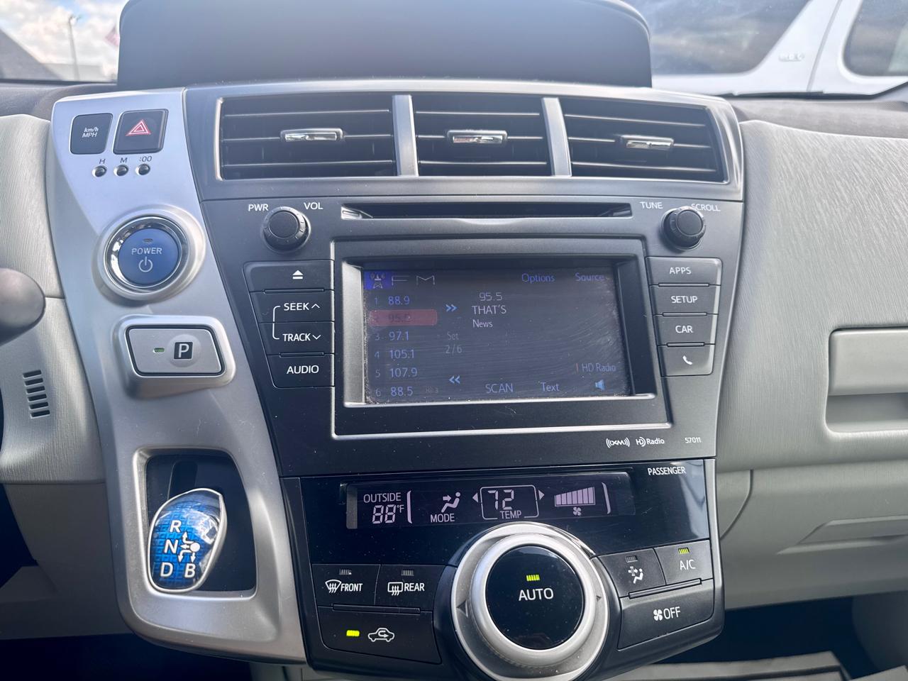 Toyota Prius V Three 2013