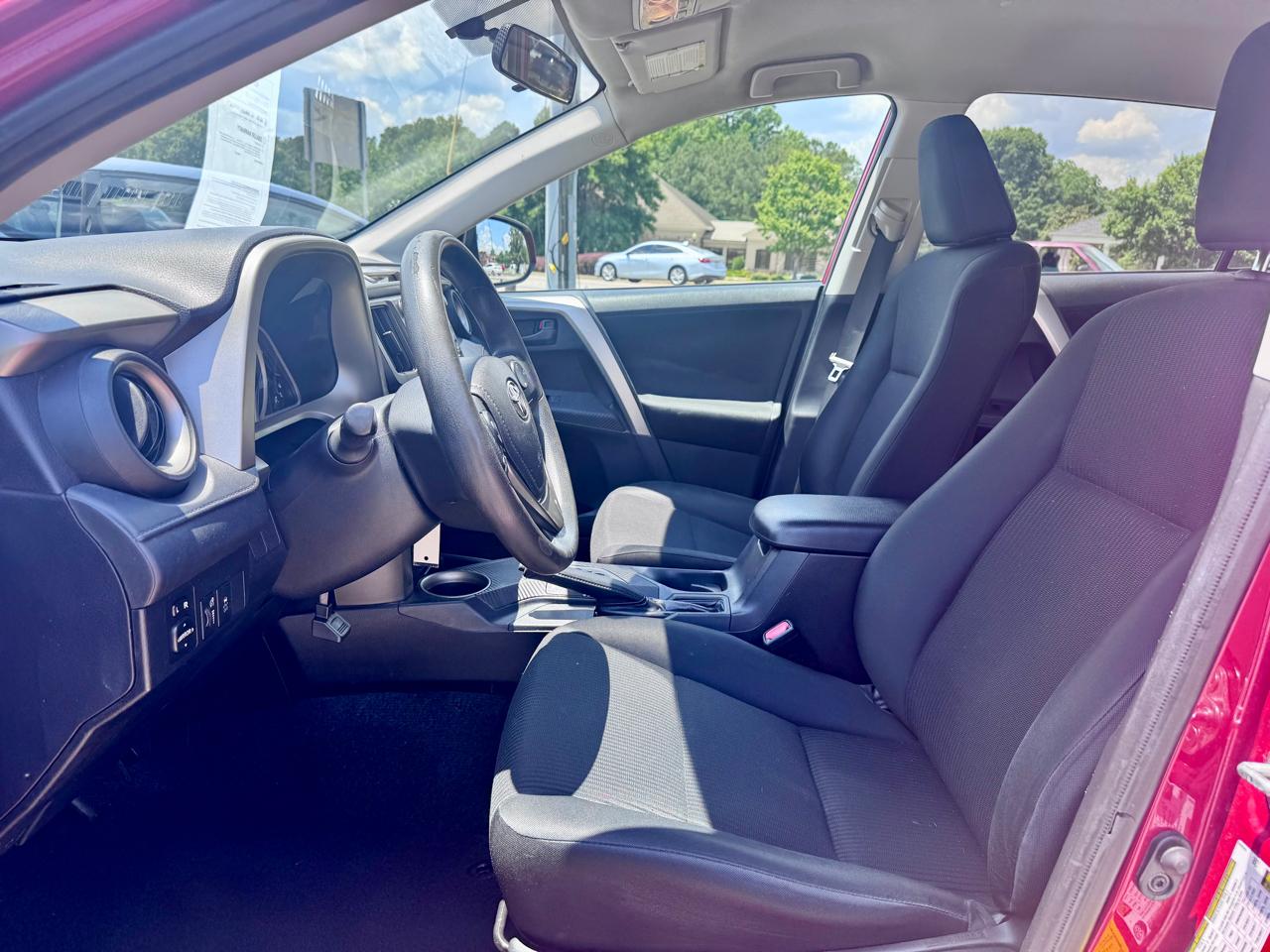 Toyota RAV4 LE FWD 2014