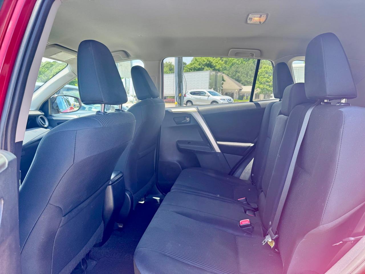 Toyota RAV4 LE FWD 2014