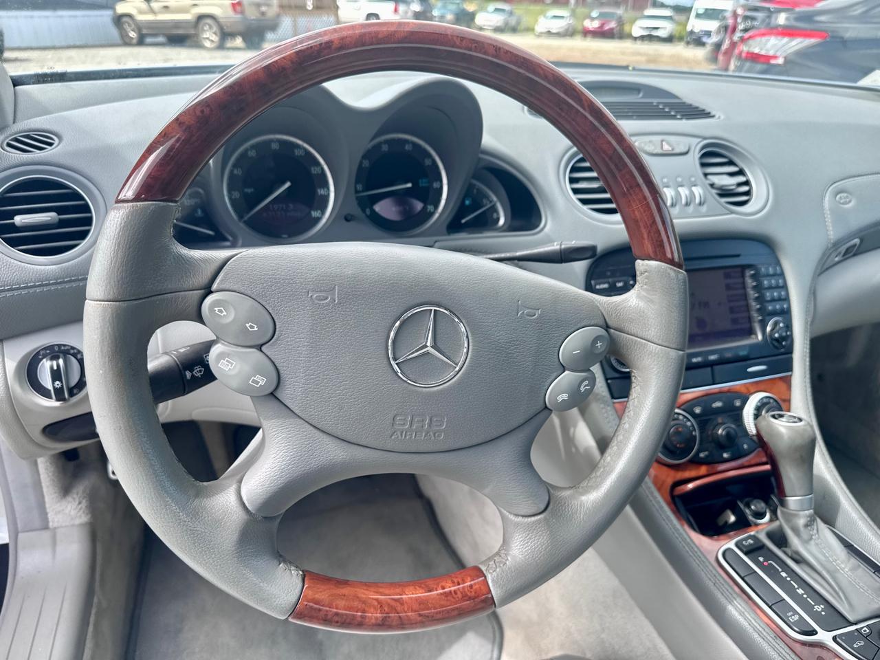 Mercedes-Benz SL-Class SL500 2005