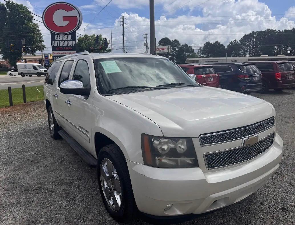 Chevrolet Suburban LTZ 1500 2WD 2010