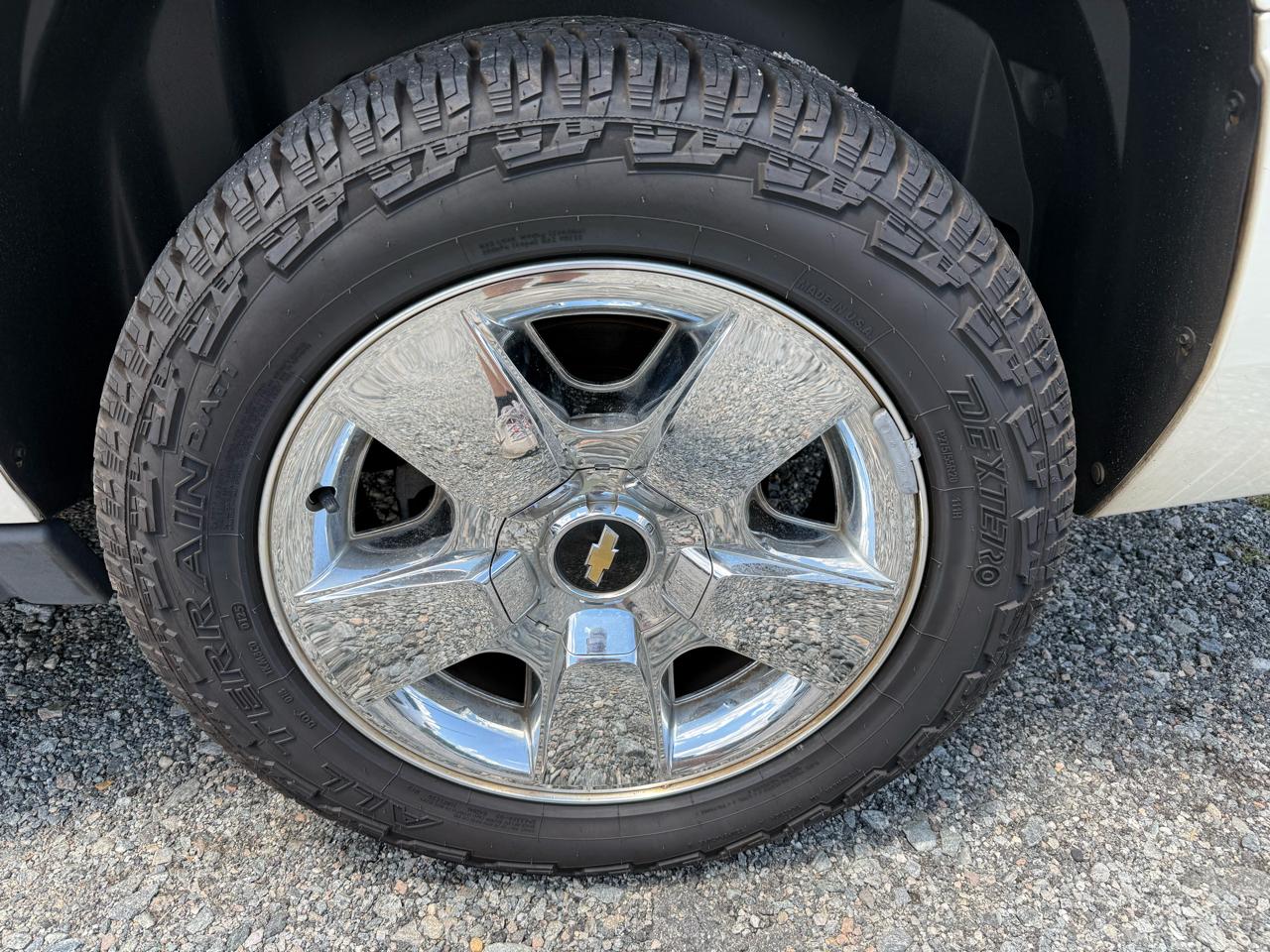Chevrolet Suburban LTZ 1500 2WD 2010