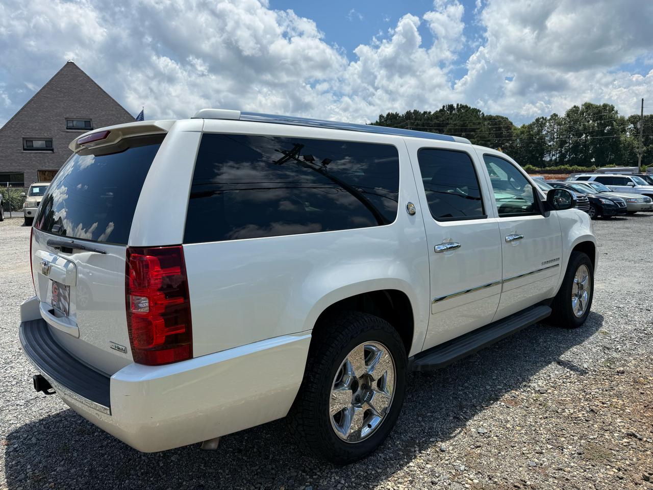 Chevrolet Suburban LTZ 1500 2WD 2010