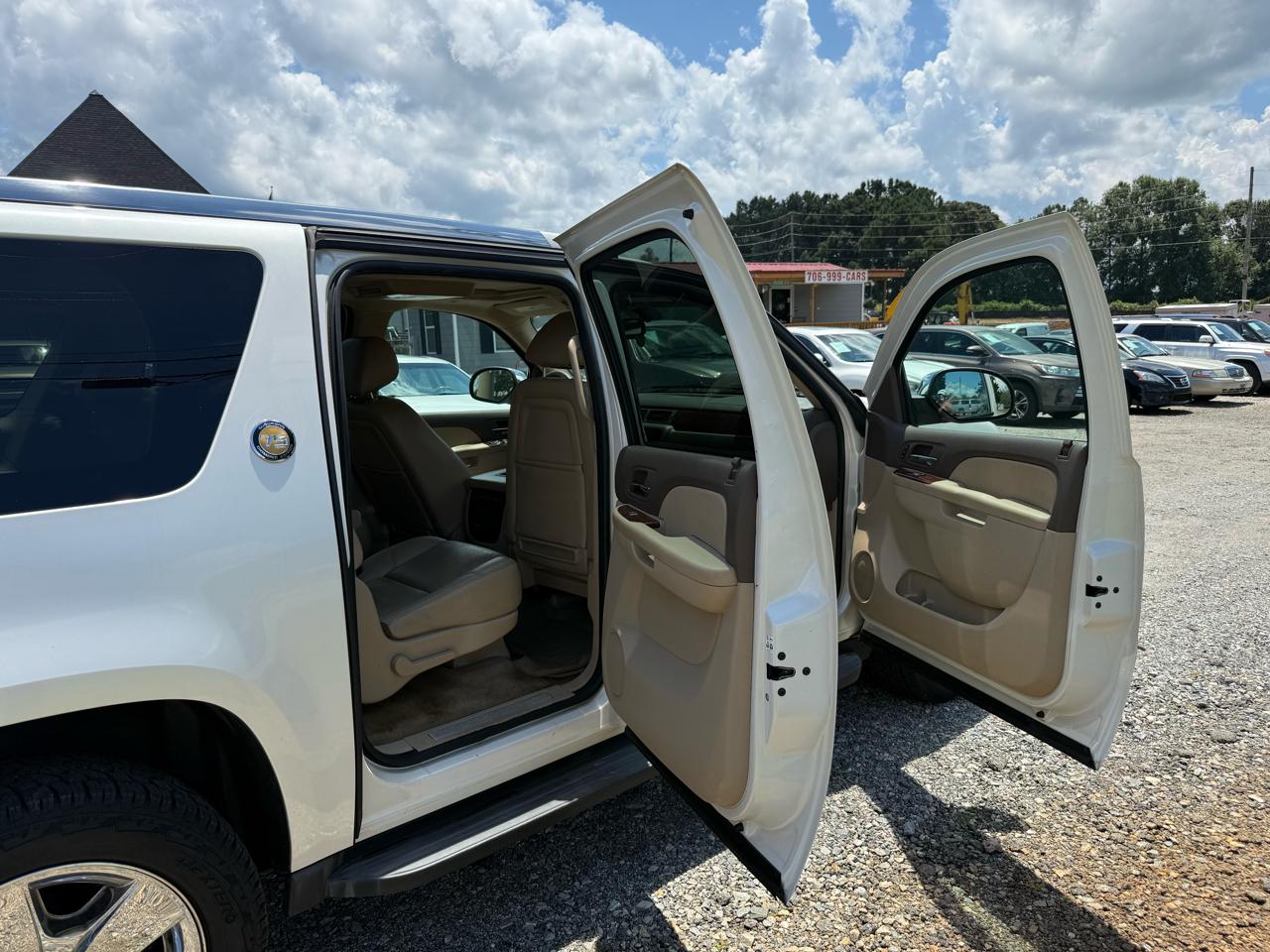Chevrolet Suburban LTZ 1500 2WD 2010