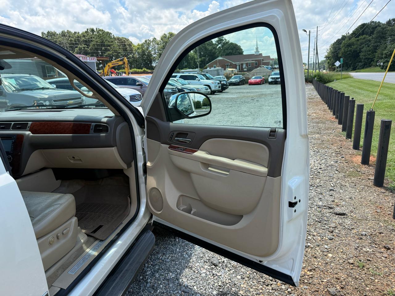Chevrolet Suburban LTZ 1500 2WD 2010