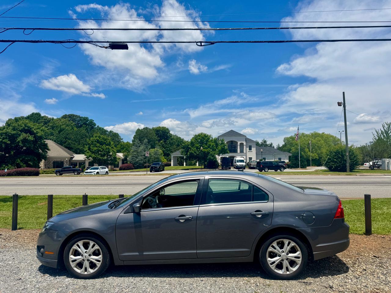 Ford Fusion SE 2012