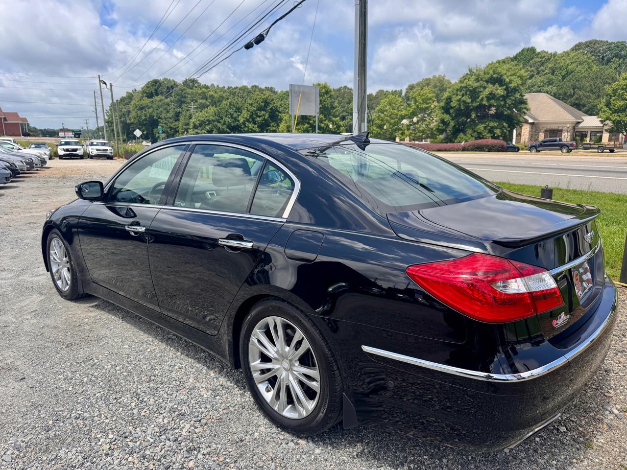 Hyundai Genesis 3.8L 2012