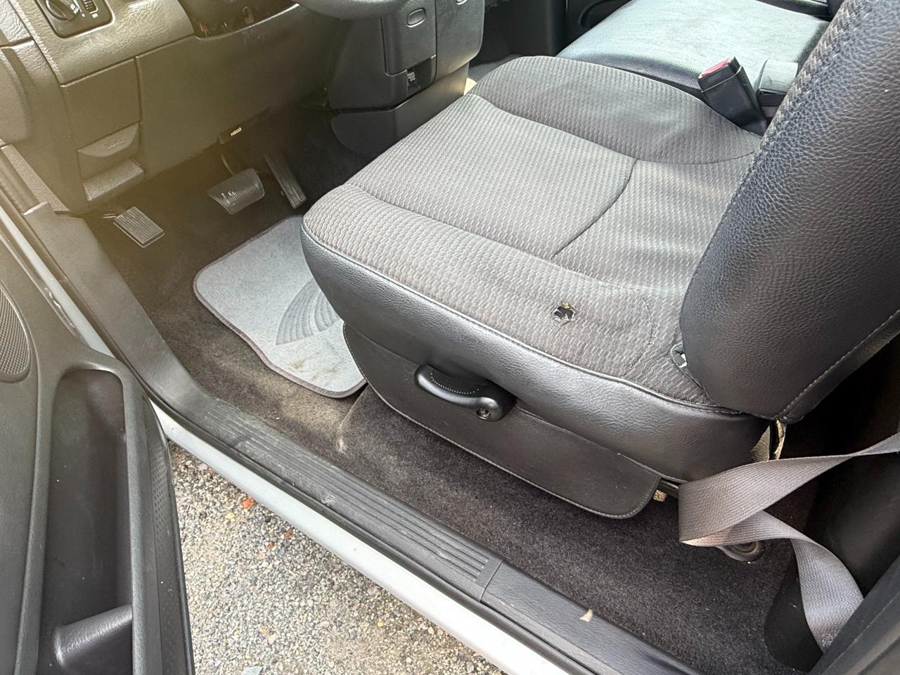 Dodge Ram 1500 ST Long Bed 2WD 2005