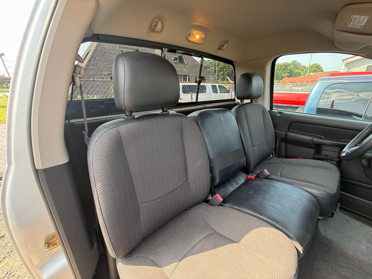 Dodge Ram 1500 ST Long Bed 2WD 2005