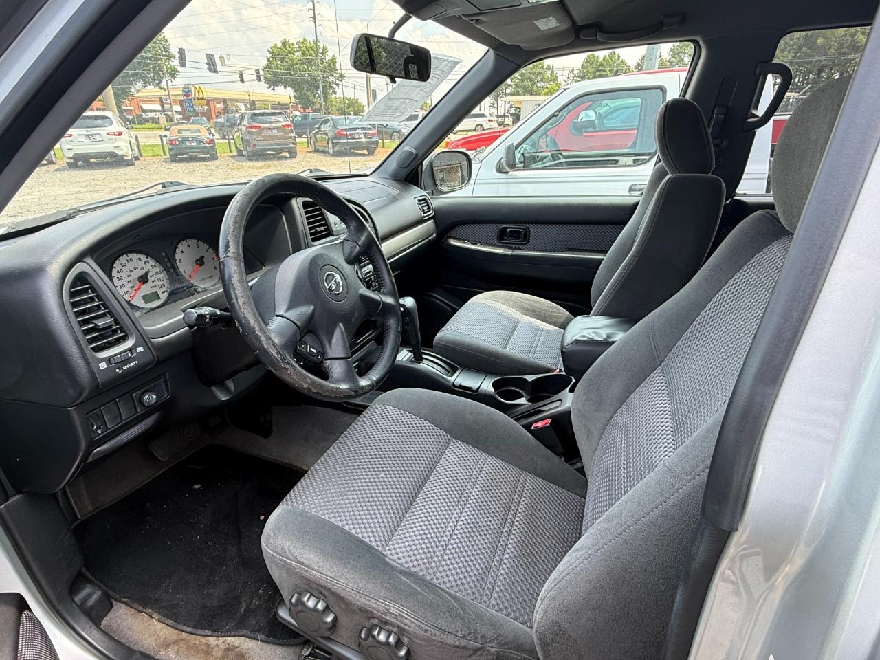Nissan Pathfinder  2004