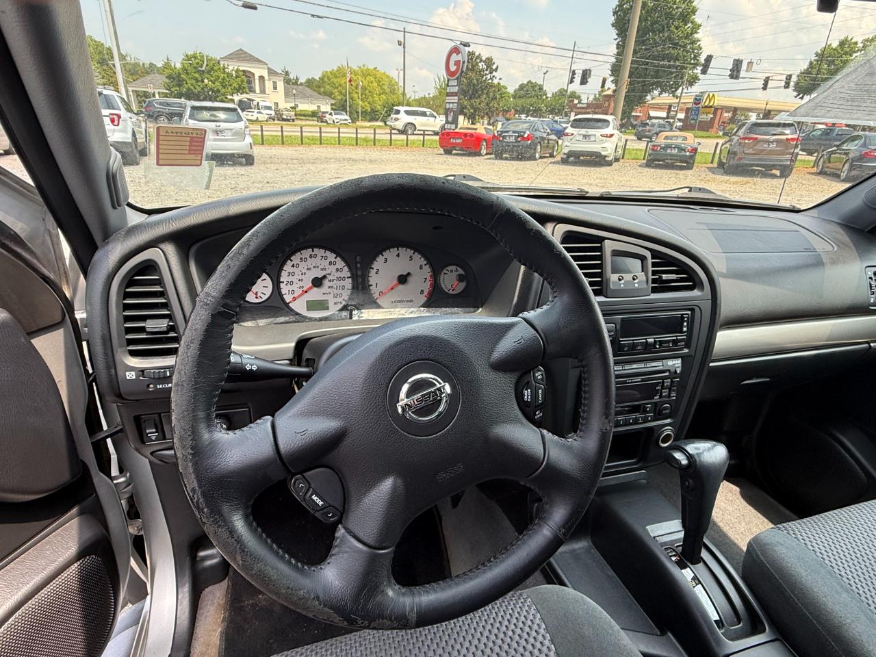 Nissan Pathfinder  2004