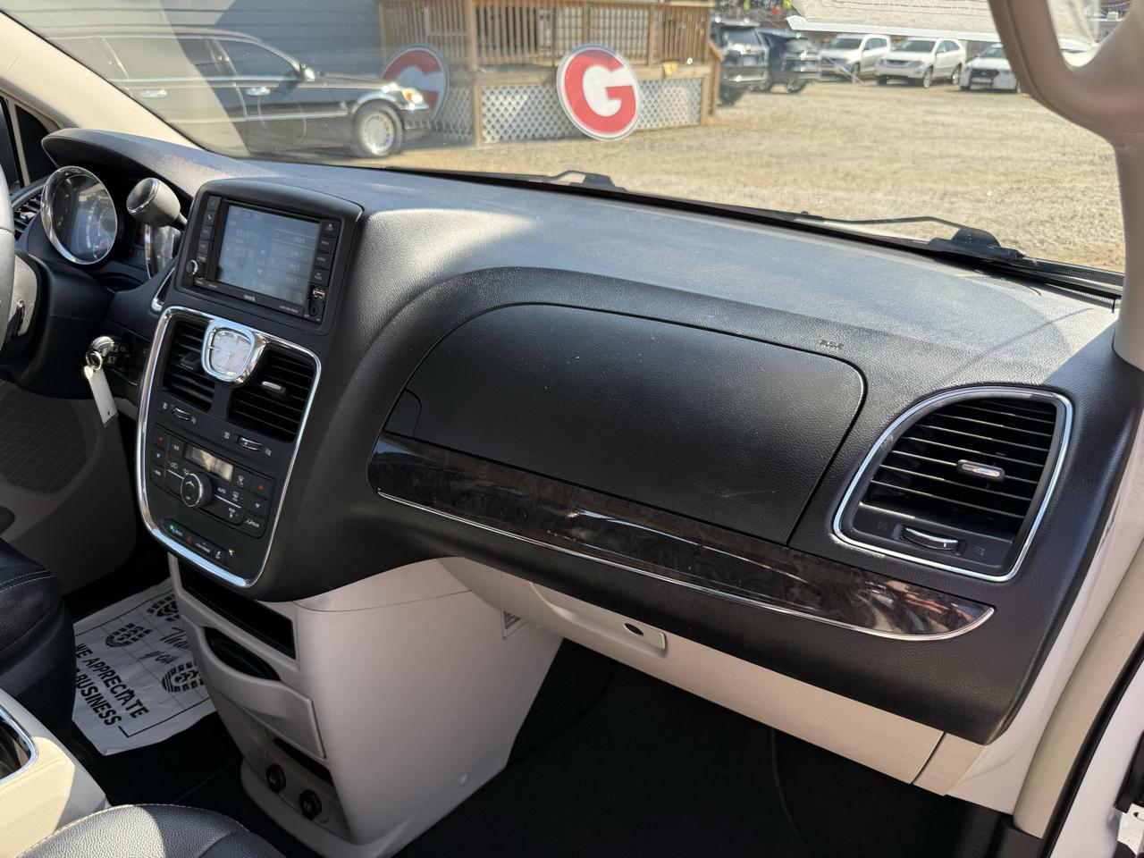 Chrysler Town & Country Touring 2015