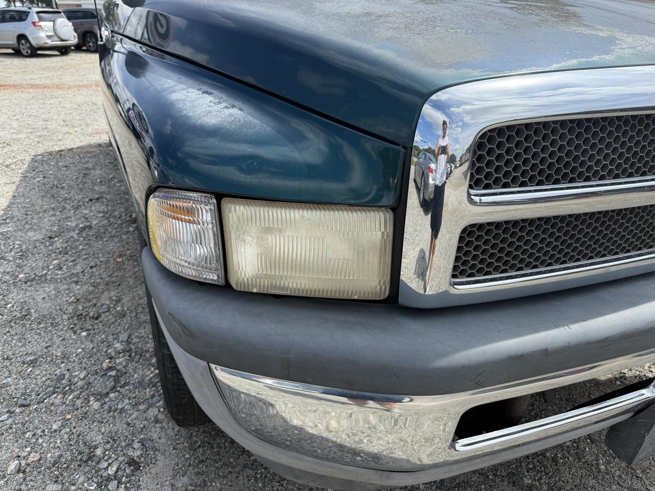 Dodge Ram 1500 Reg. Cab Short Bed 2WD 1999
