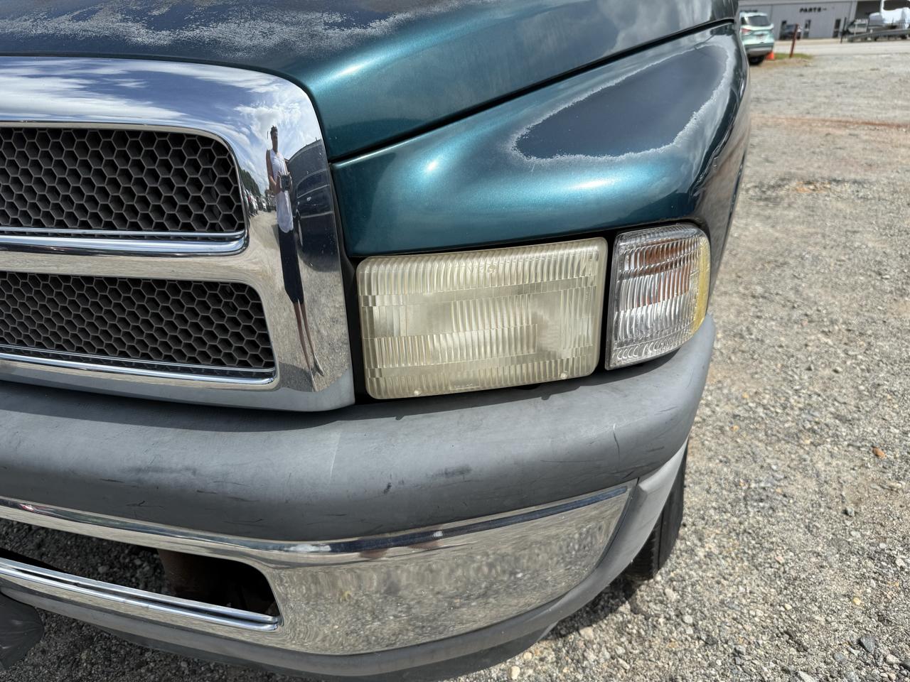Dodge Ram 1500 Reg. Cab Short Bed 2WD 1999