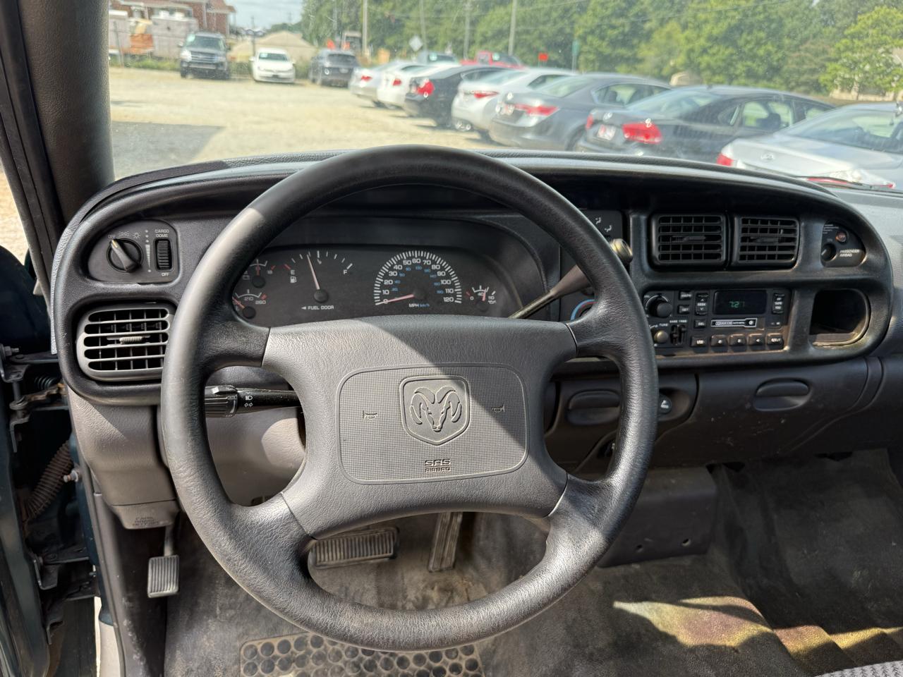 Dodge Ram 1500 Reg. Cab Short Bed 2WD 1999