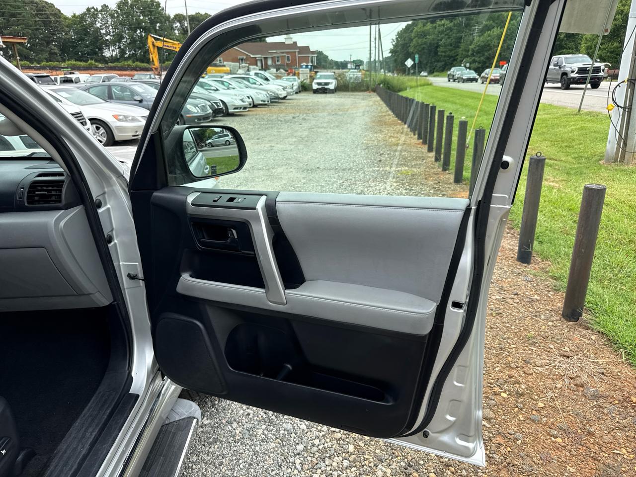 Toyota 4Runner SR5 2WD V6 2010