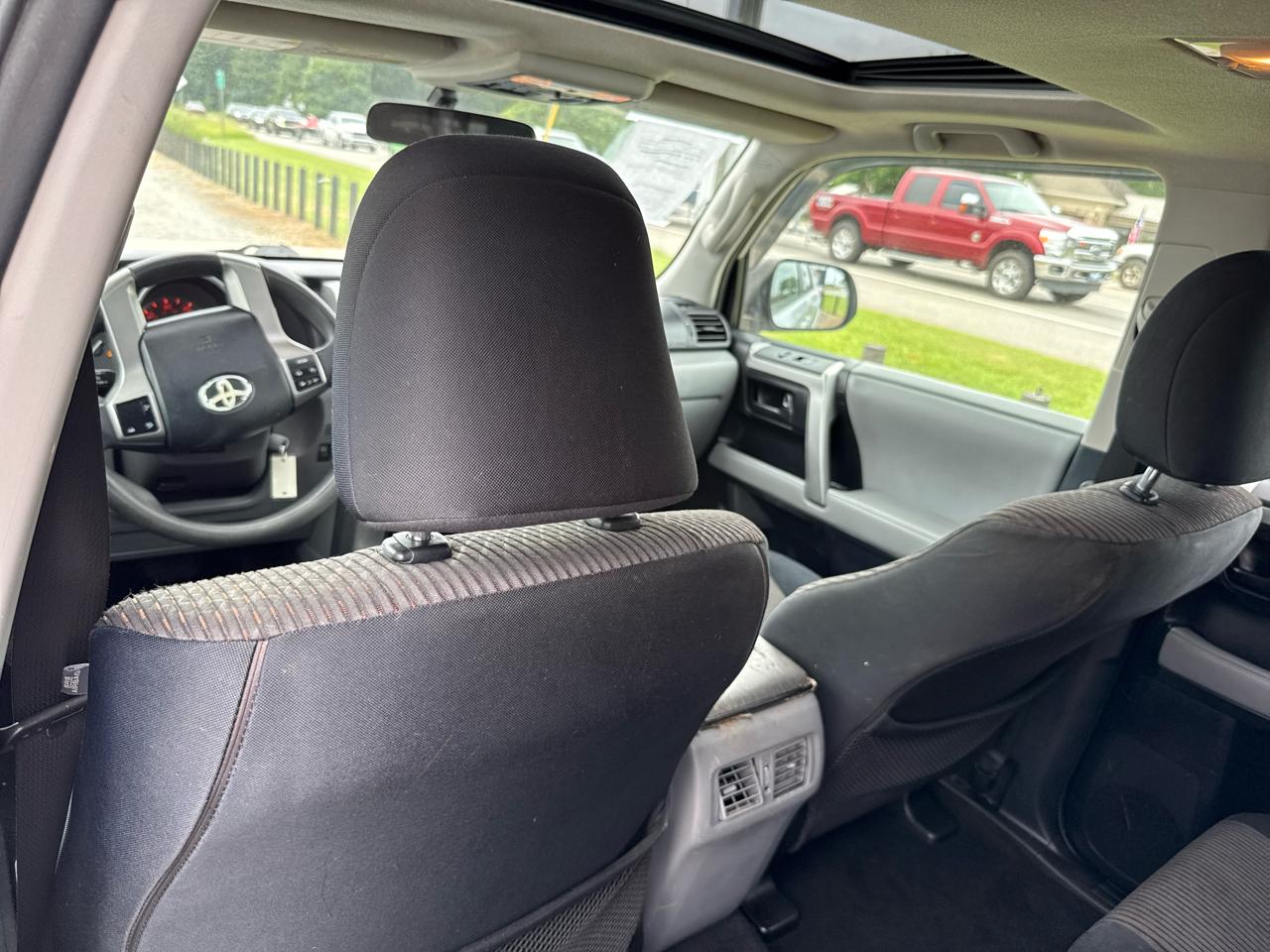 Toyota 4Runner SR5 2WD V6 2010