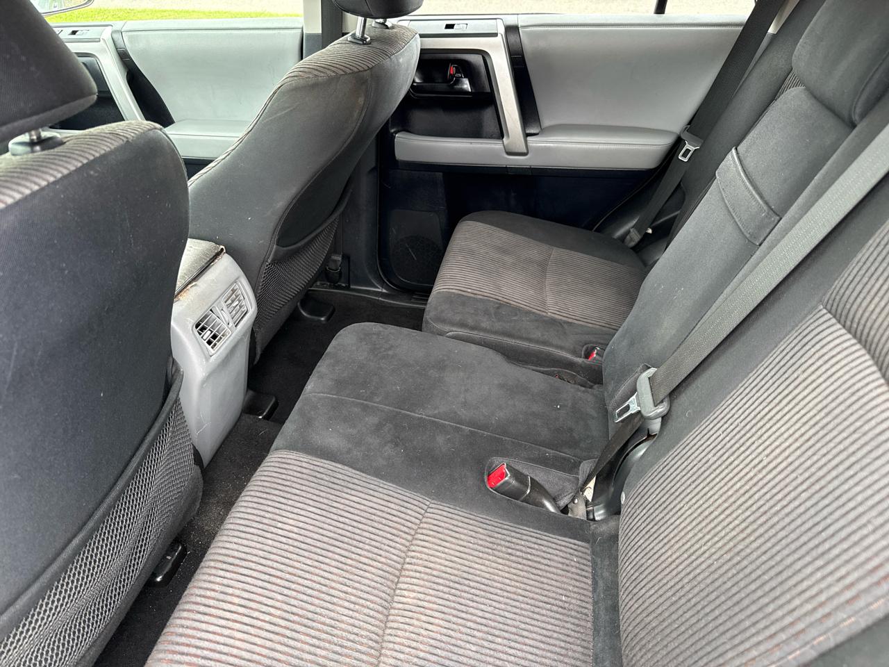 Toyota 4Runner SR5 2WD V6 2010