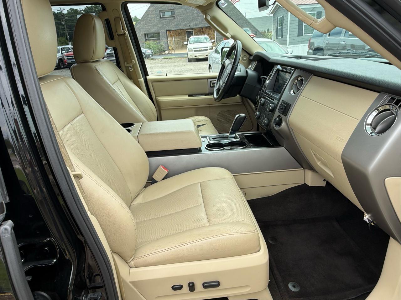 Ford Expedition Limited 2WD 2017