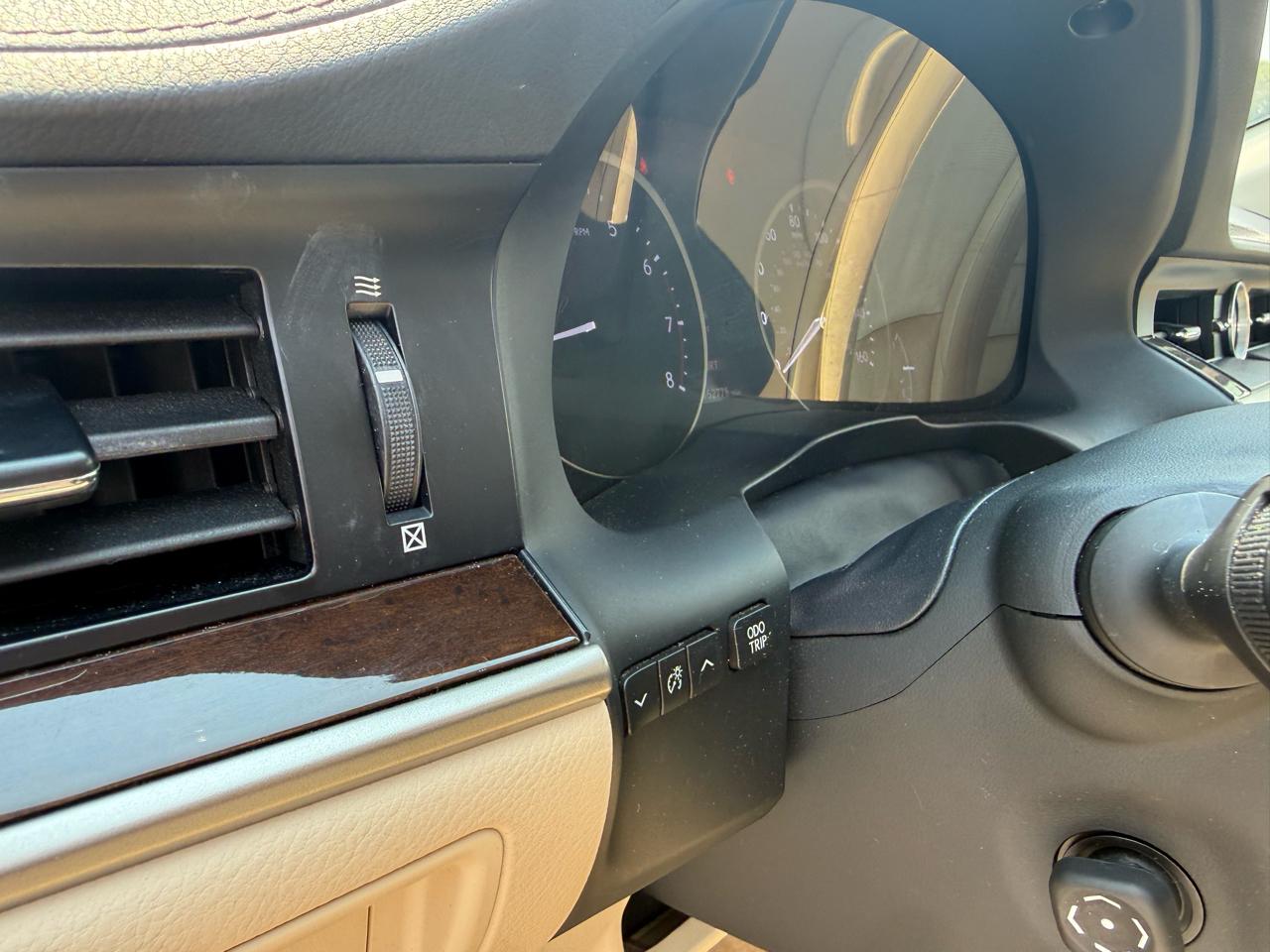 Lexus ES 350 4D Sedan 2013