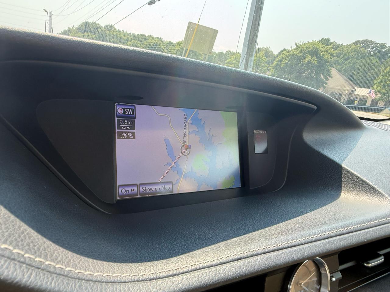 Lexus ES 350 4D Sedan 2013