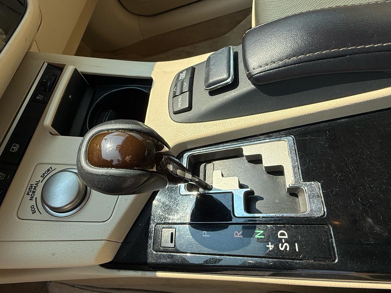 Lexus ES 350 4D Sedan 2013