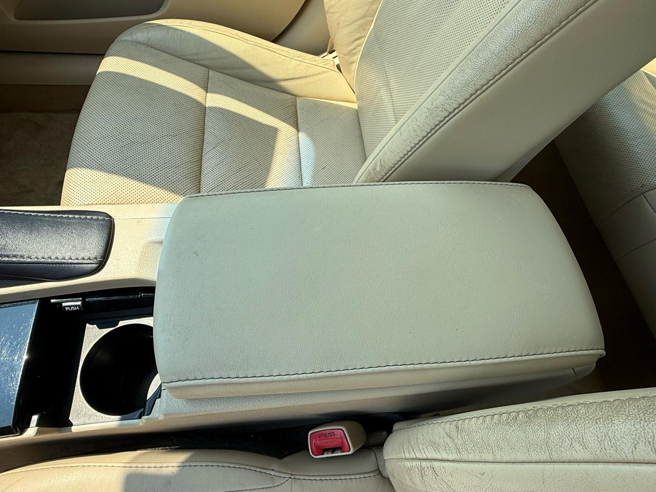 Lexus ES 350 4D Sedan 2013