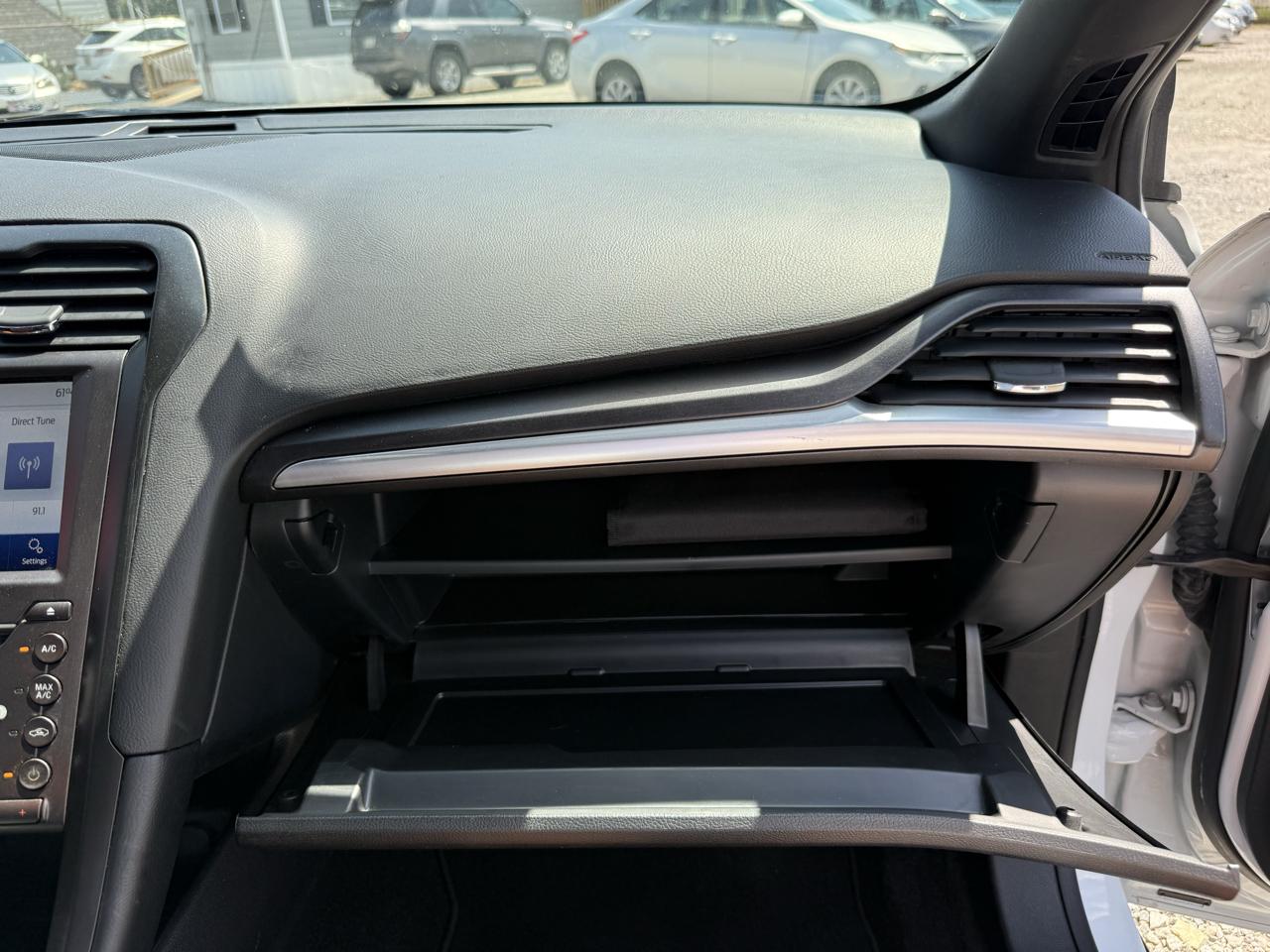 Ford Fusion Titanium 2020
