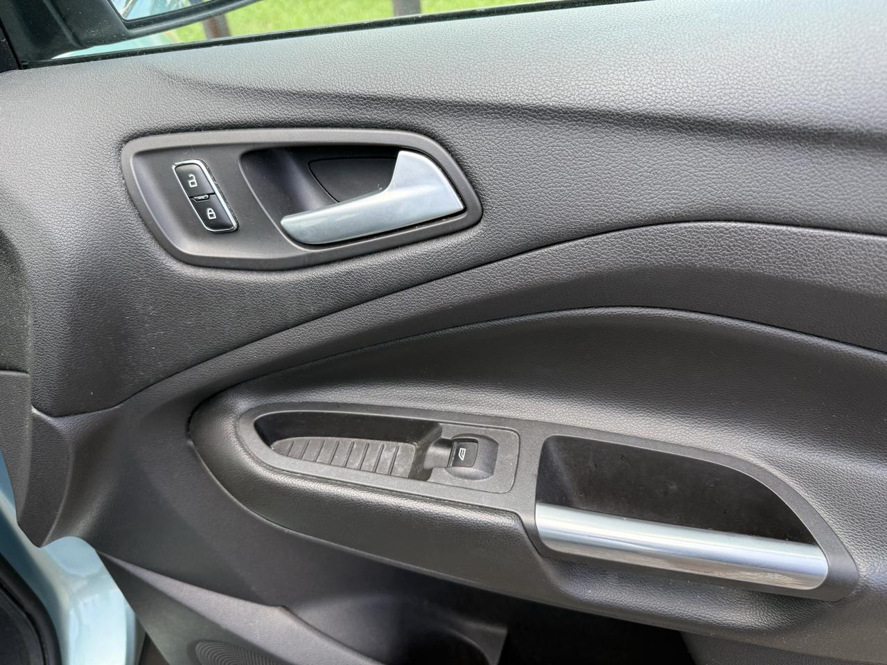 Ford Escape SE FWD 2013