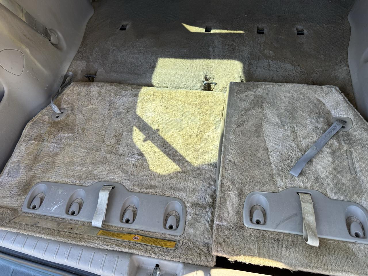 Toyota Sienna LE - 7 Passenger Seating 2005