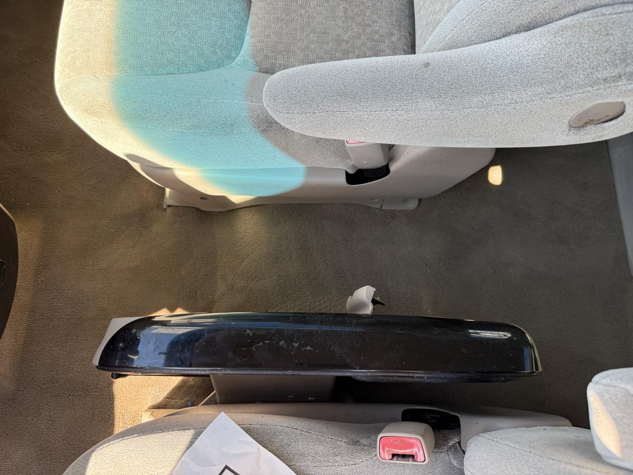 Toyota Sienna LE - 7 Passenger Seating 2005