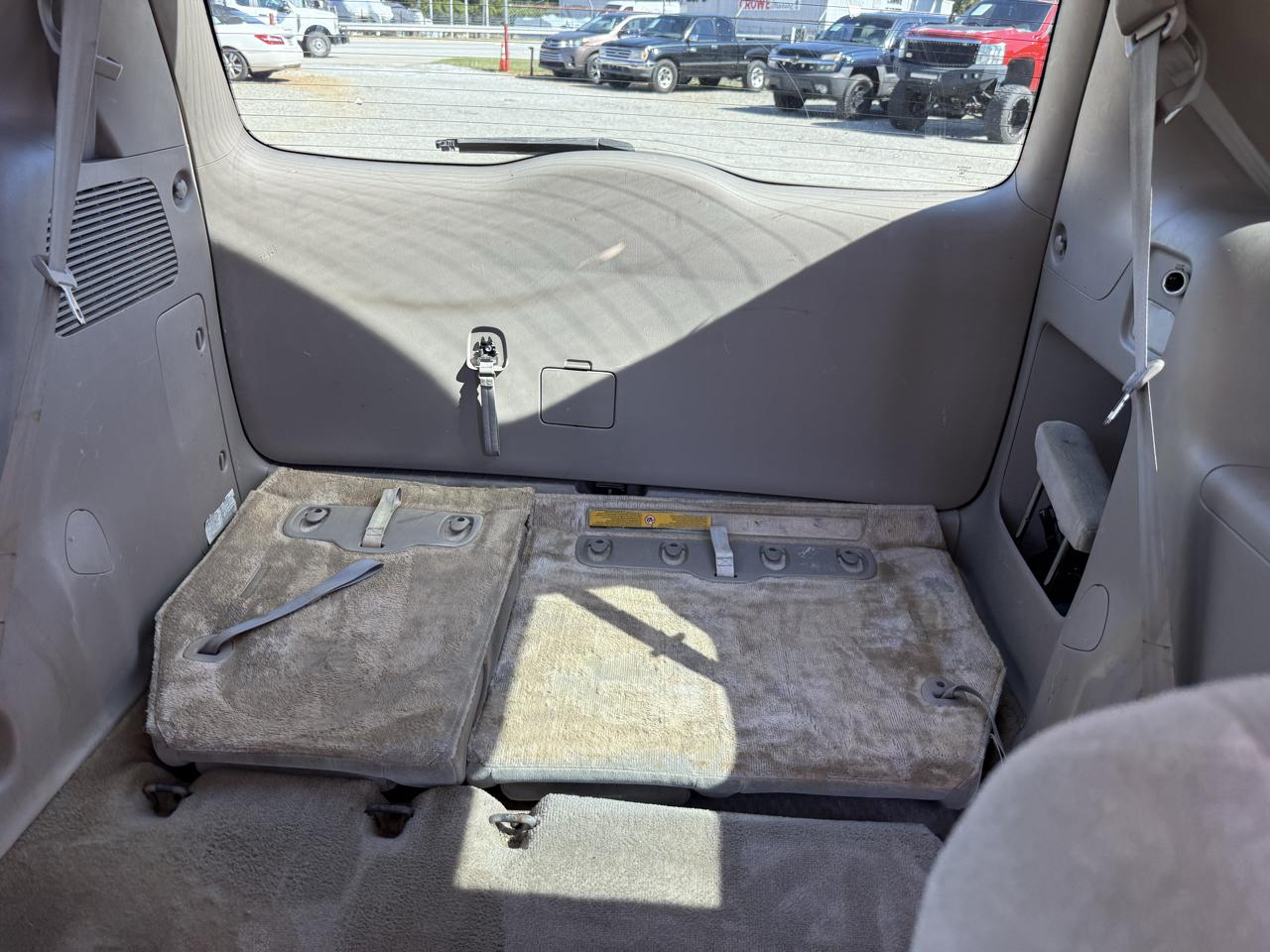 Toyota Sienna LE - 7 Passenger Seating 2005