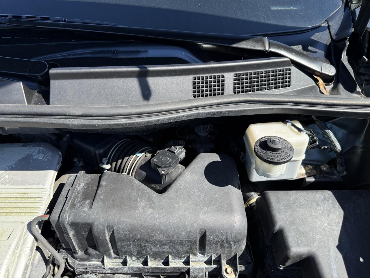 Toyota Sienna LE - 7 Passenger Seating 2005