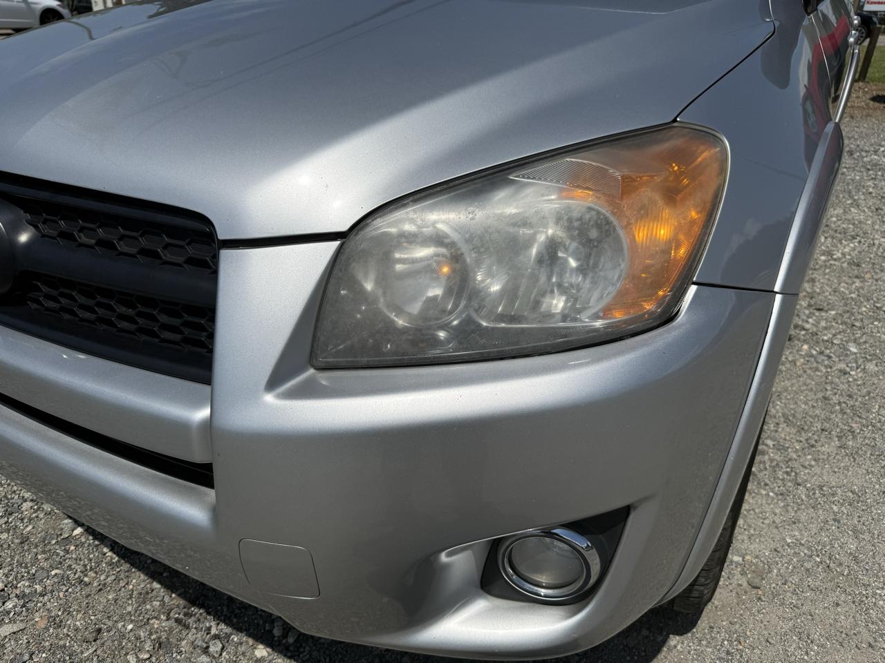 Toyota RAV4 Sport I4 2WD 2012