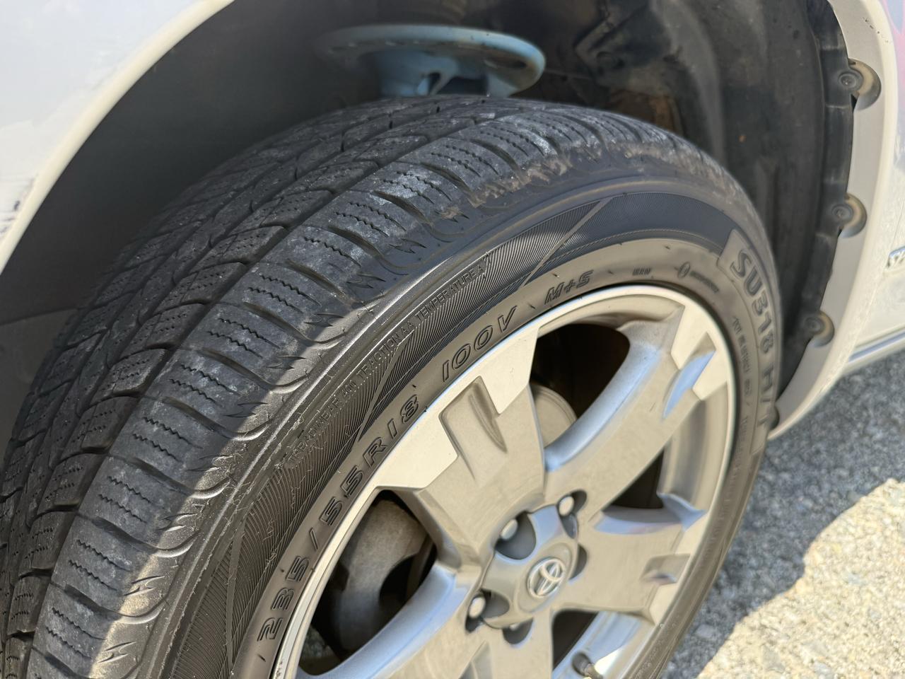 Toyota RAV4 Sport I4 2WD 2012