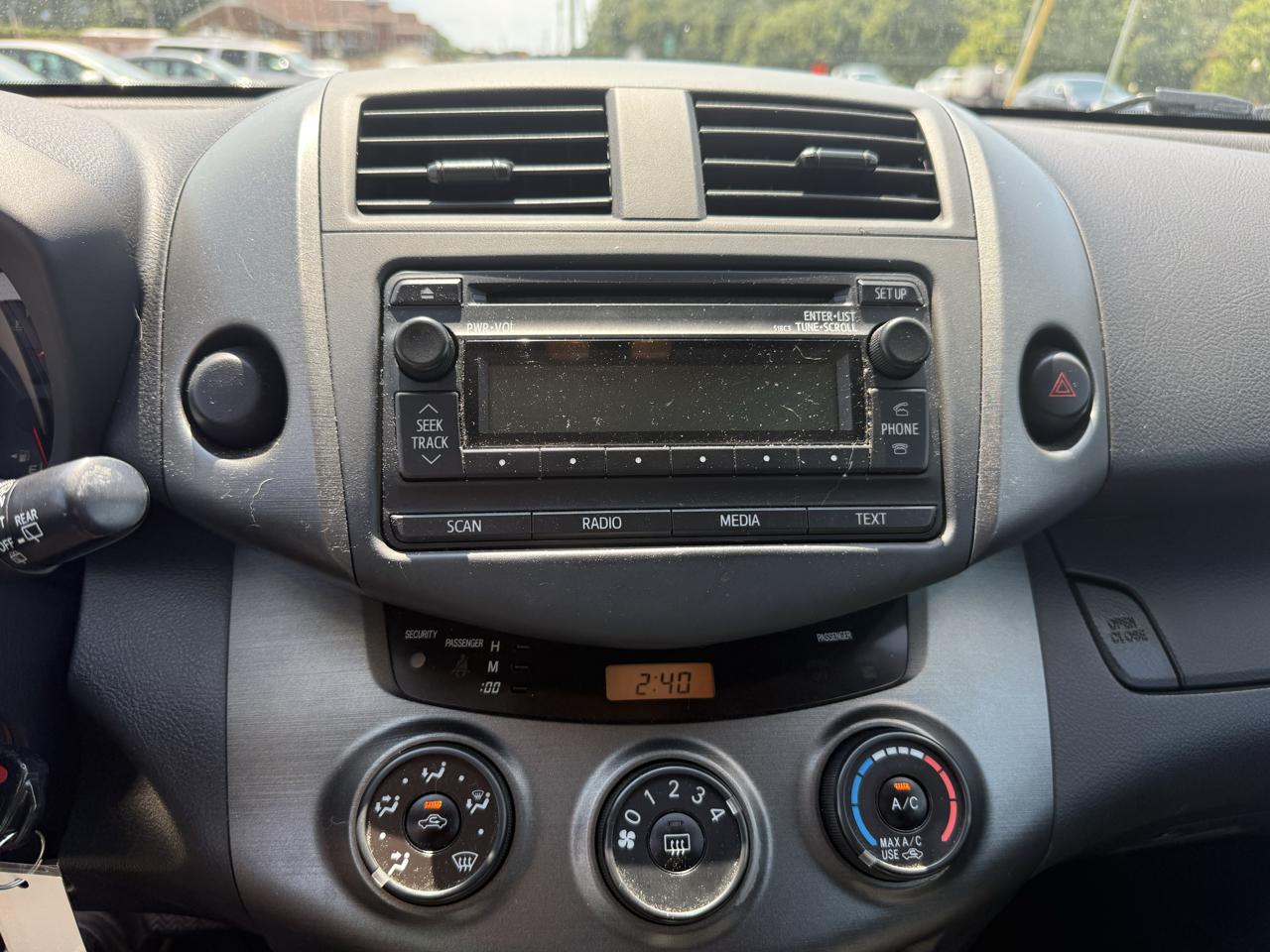 Toyota RAV4 Sport I4 2WD 2012