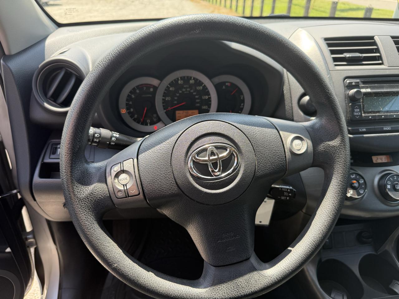 Toyota RAV4 Sport I4 2WD 2012