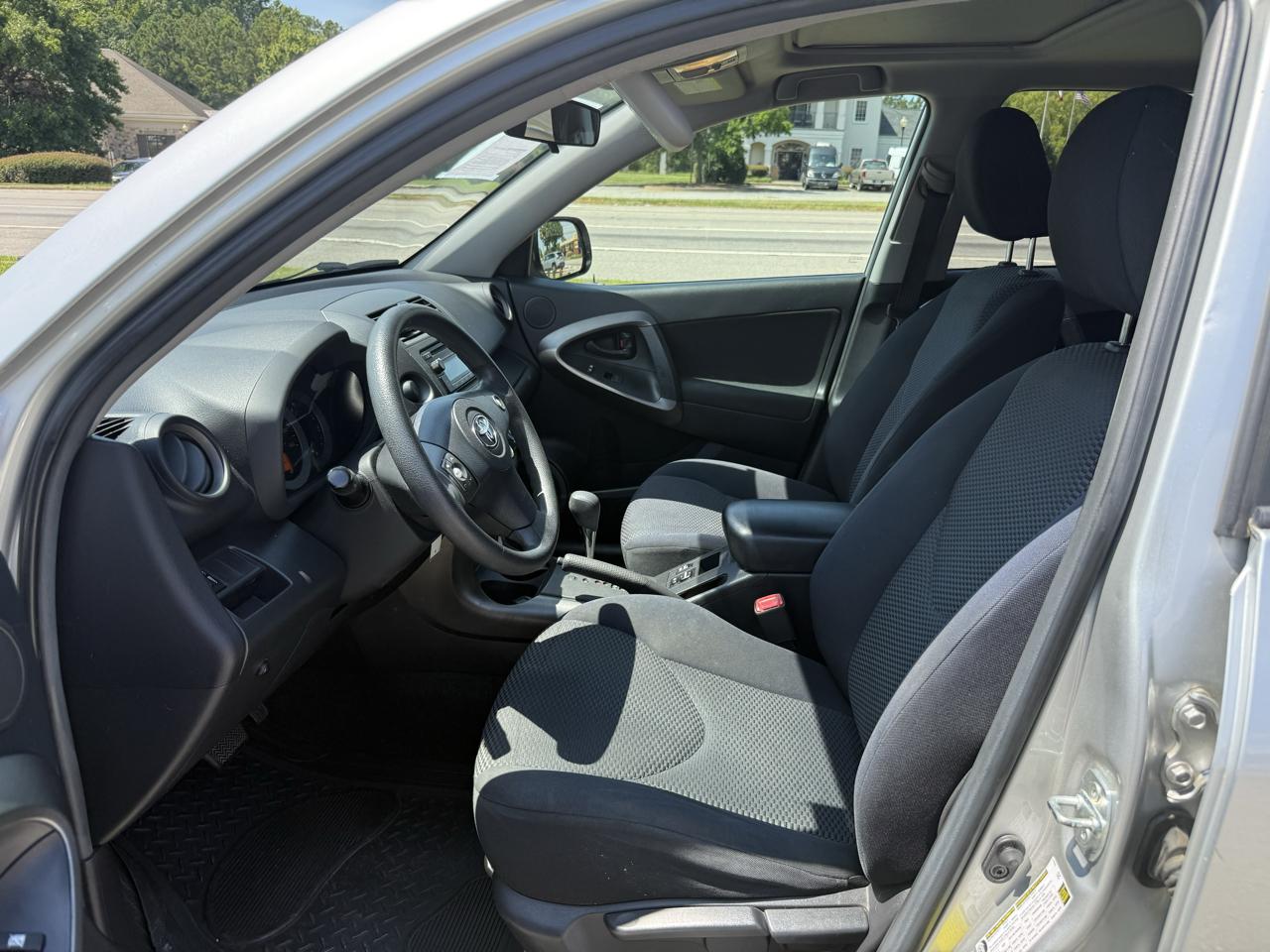 Toyota RAV4 Sport I4 2WD 2012